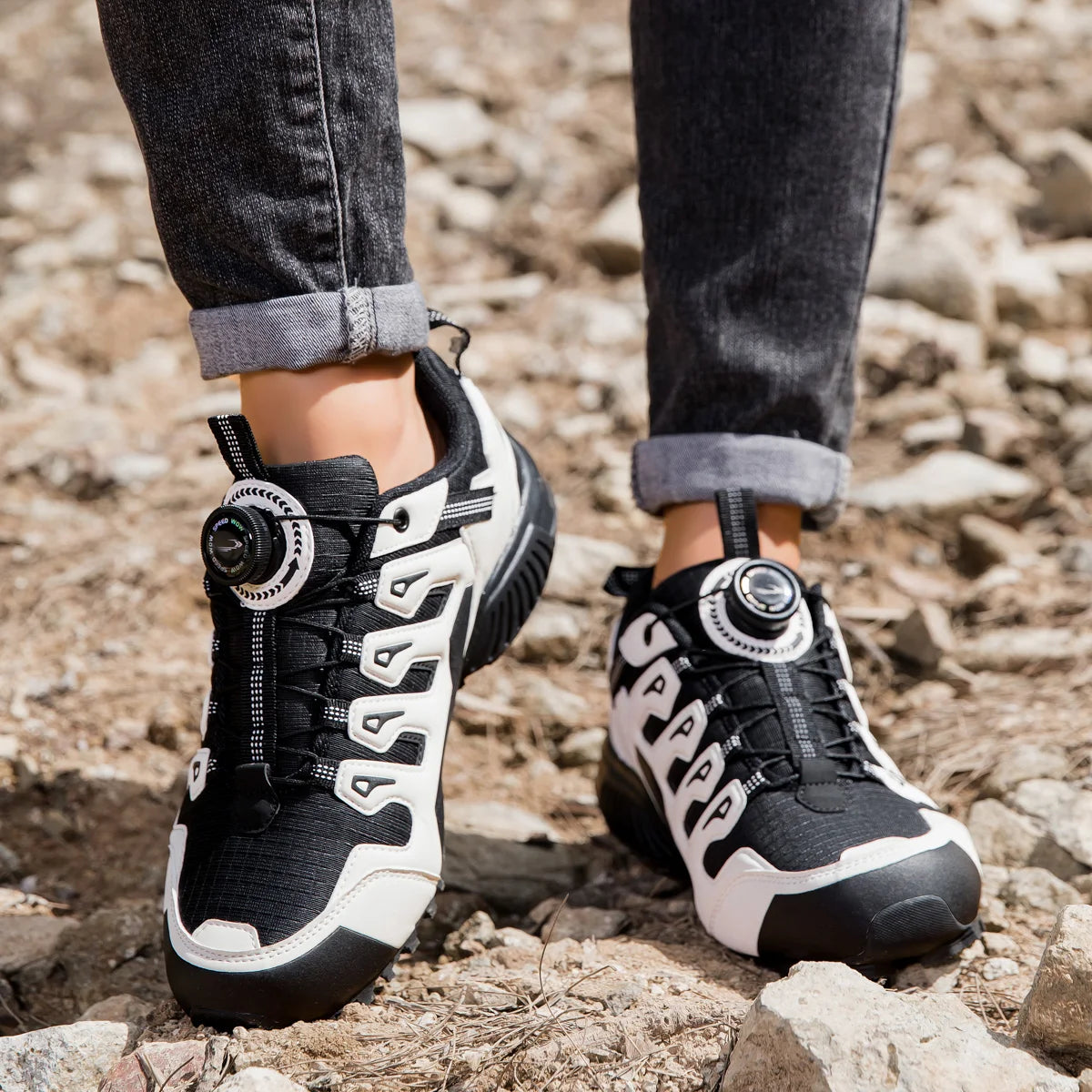 Men's Hiking Shoes Suede Leather Outdoor Shoes Wear-resistant Men Trekking Walking Hunting Tactical Sneakers